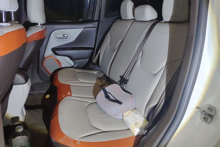 Used Jeep Renegade 2016 1.4T Automatic Smart Edition Left Rear Seat
