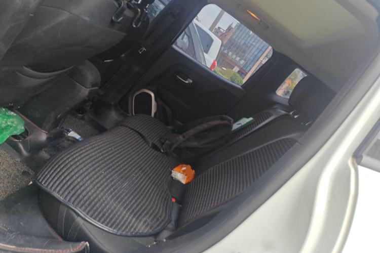 Used Jeep Renegade 2016 1.4T Automatic Jingneng Edition Left Rear Seat