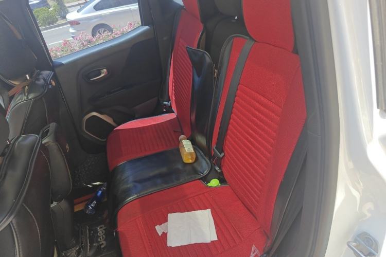 Used Jeep Renegade 2016 1.4T Automatic Jingneng Version+ Left Rear Seat