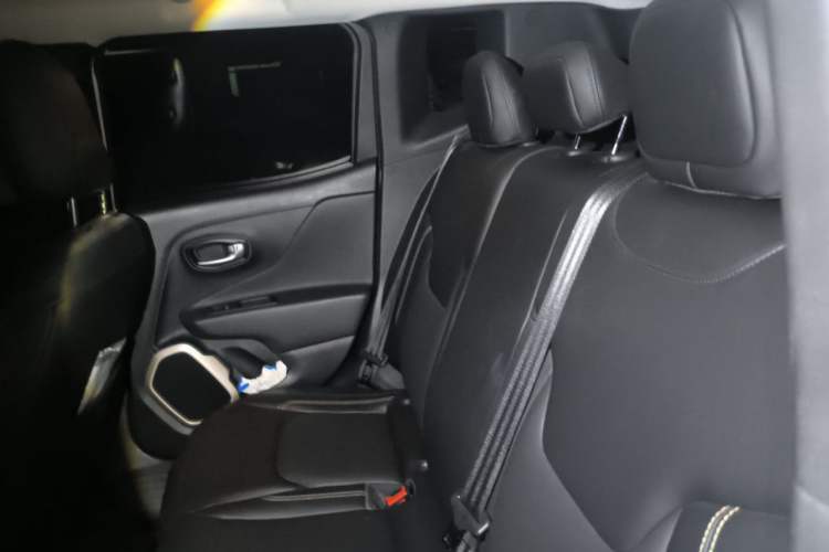 Used Jeep Renegade 2016 1.4T Automatic Smart Edition Left Rear Seat