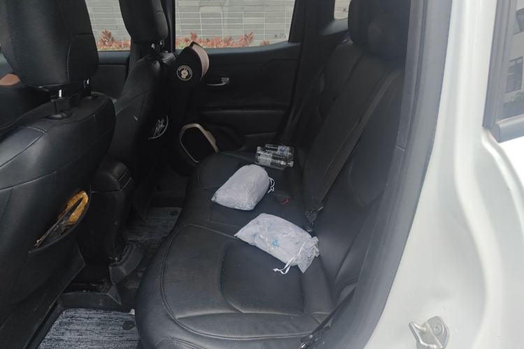 Used Jeep Renegade 2016 1.4T Automatic Jingneng Version+ Left Rear Seat