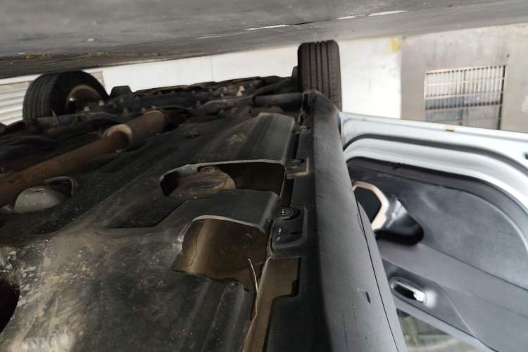 Used Jeep Renegade 2016 1.4T Automatic High-Energy Version Left Side Sill