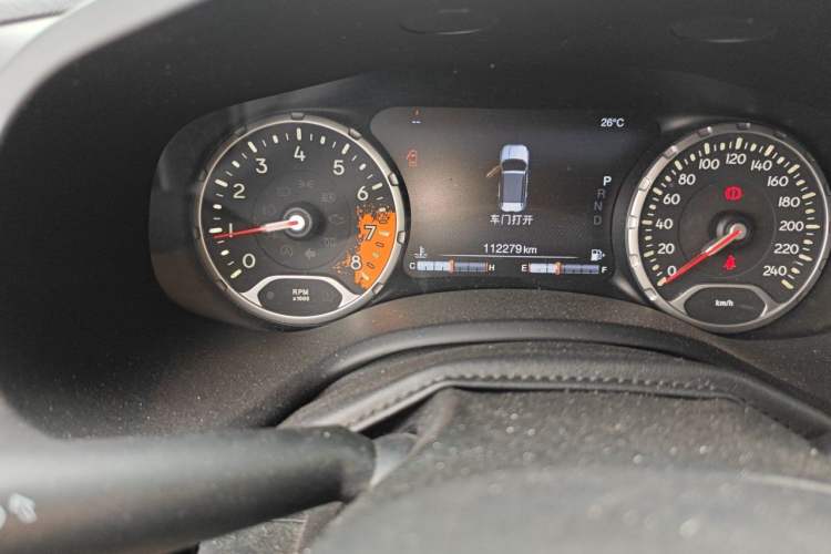 Used Jeep Renegade 2016 1.4T Automatic Jingneng Version+ Odometer Close Up
