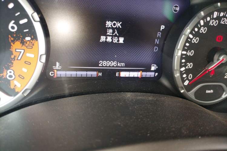 Used Jeep Renegade 2016 1.4T Automatic Jingneng Version+ Odometer Close Up
