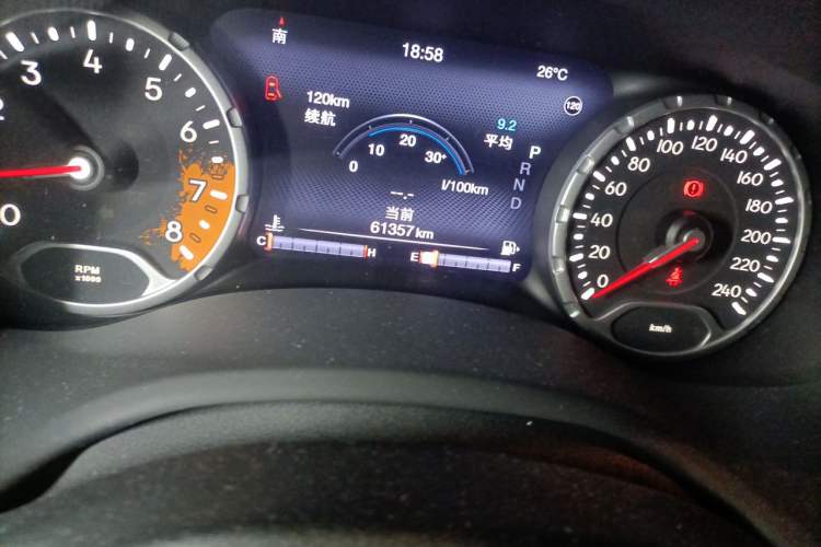 Used Jeep Renegade 2016 1.4T Automatic Smart Edition Odometer Close Up