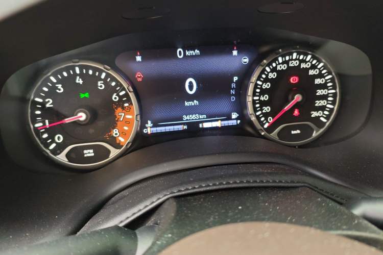 Used Jeep Renegade 2016 1.4T Automatic Jingneng Version+ Odometer Close Up