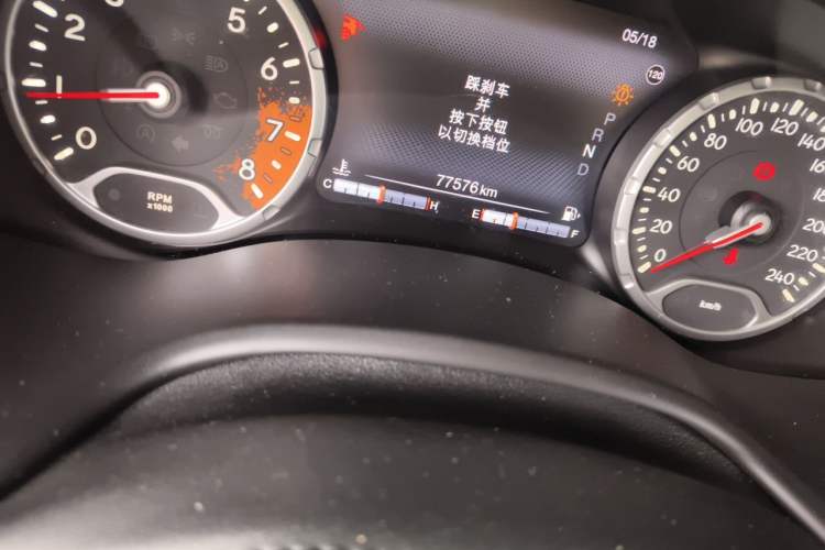 Used Jeep Renegade 2016 1.4T Automatic Smart Edition Odometer Close Up