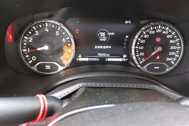 Used Jeep Renegade 2016 1.4T Automatic Jingneng Version+ Odometer Close Up