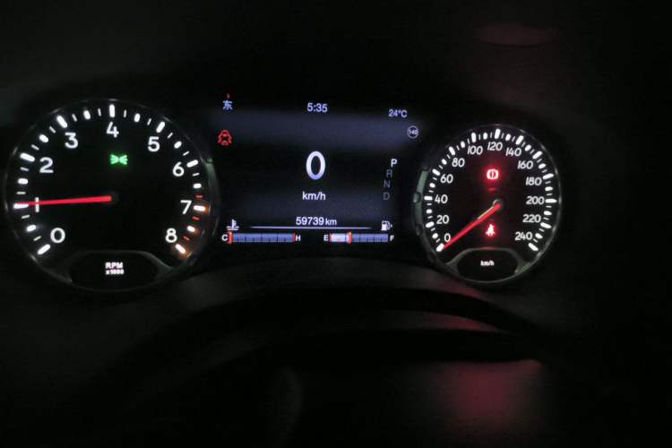 Used Jeep Renegade 2016 1.4T Automatic Smart Edition Odometer Close Up