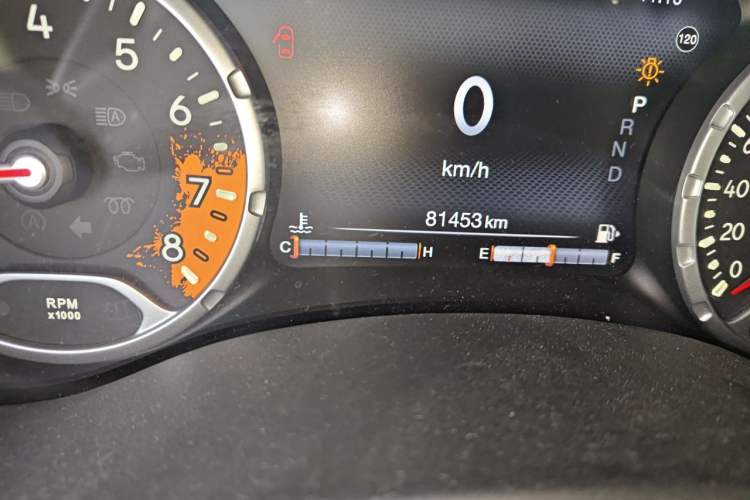 Used Jeep Renegade 2016 1.4T Automatic Jingneng Version+ Odometer Close Up
