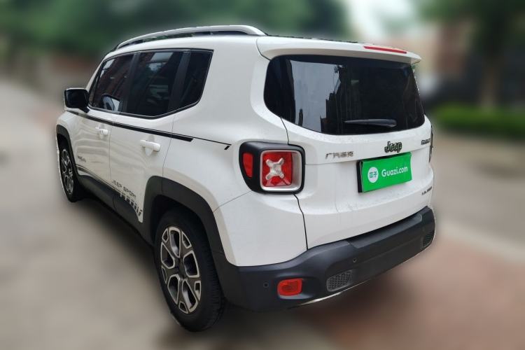 Used Jeep Renegade 2016 1.4T Automatic Smart Edition Rear Left 45 Deg