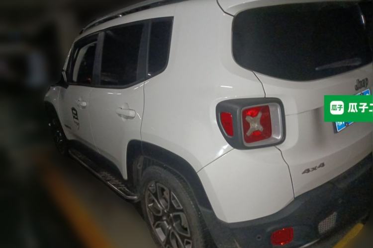 Used Jeep Renegade 2016 1.4T Automatic Smart Edition Rear Left 45 Deg