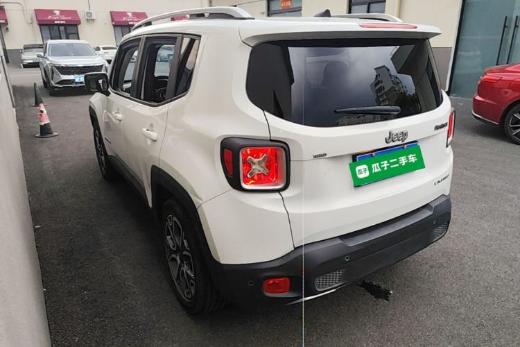 Used Jeep Renegade 2016 1.4T Automatic Smart Edition Rear Left 45 Deg
