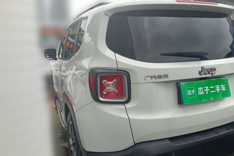 Used Jeep Renegade 2016 1.4T Automatic Smart Edition Rear Left 45 Deg