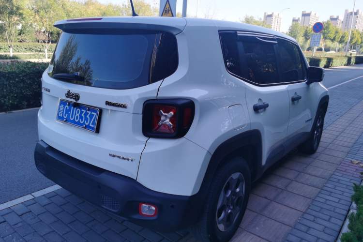 Used Jeep Renegade 2016 1.4T Manual Kinetic Edition Rear Right 45 Deg