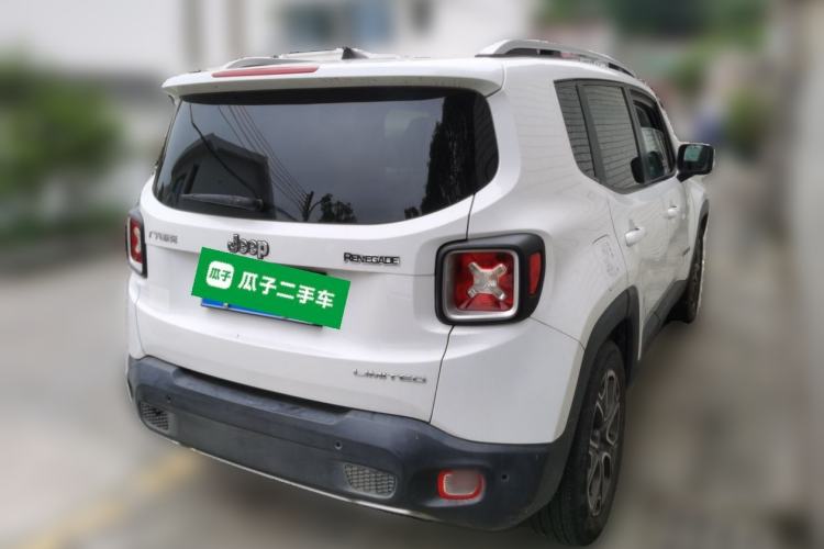 Used Jeep Renegade 2016 1.4T Automatic Smart Edition Rear Right 45 Deg