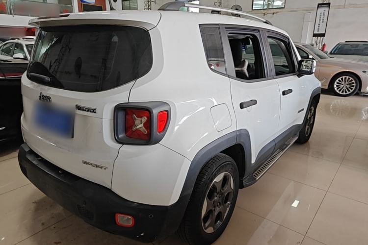 Used Jeep Renegade 2016 1.4T Automatic Kinetic Edition Rear Right 45 Deg