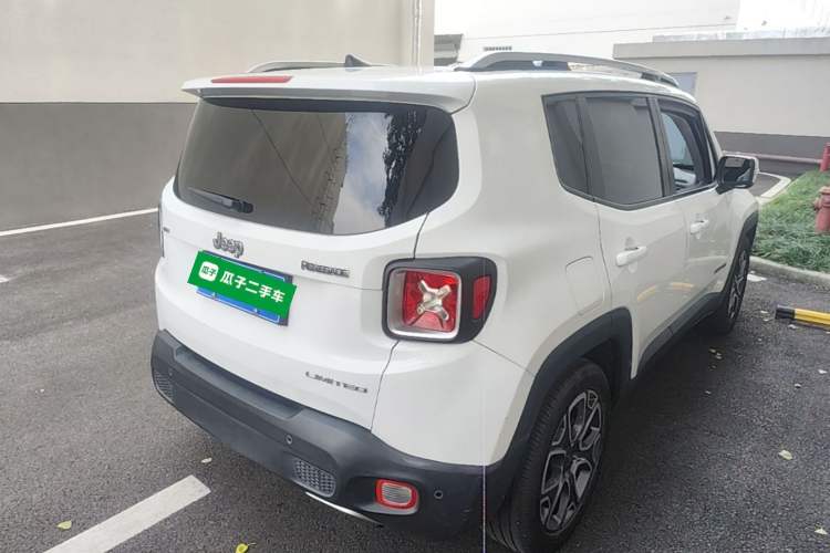 Used Jeep Renegade 2016 1.4T Automatic Smart Edition Rear Right 45 Deg