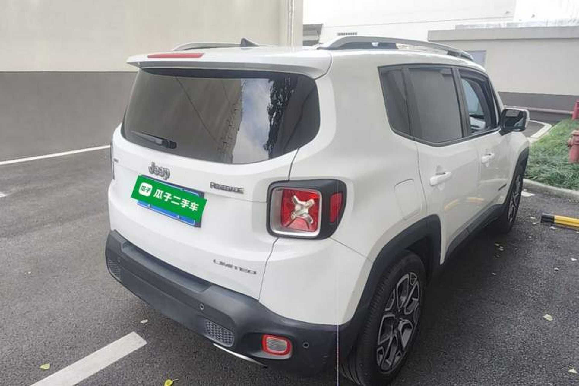 Used Jeep Renegade 2016 1.4T Automatic Smart Edition Rear Right 45 Deg