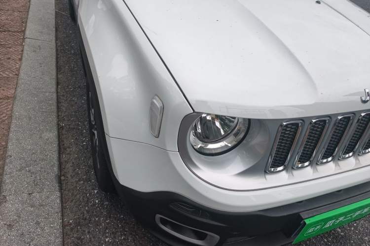 Used Jeep Renegade 2016 1.4T Automatic Smart Edition Right Front Headlight