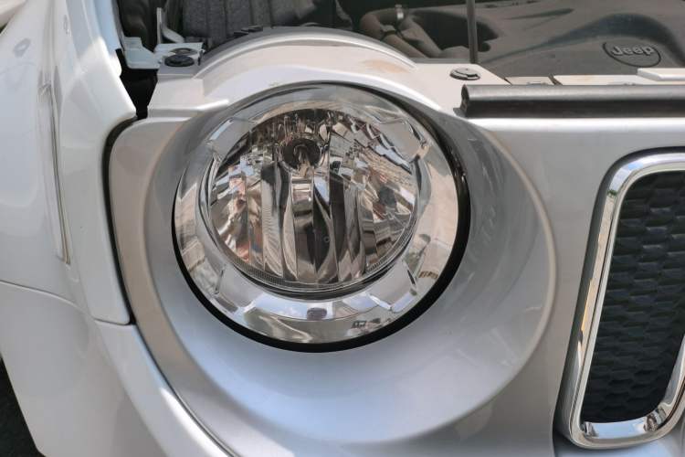 Used Jeep Renegade 2016 1.4T Automatic Smart Edition Right Front Headlight