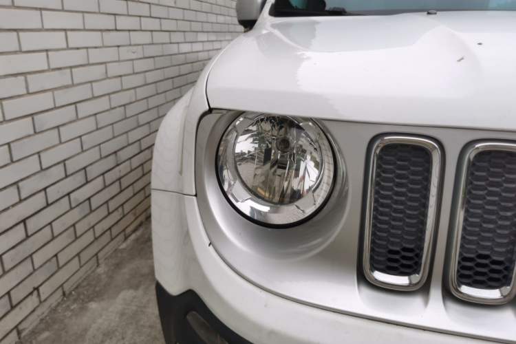 Used Jeep Renegade 2016 1.4T Automatic Smart Edition Right Front Headlight