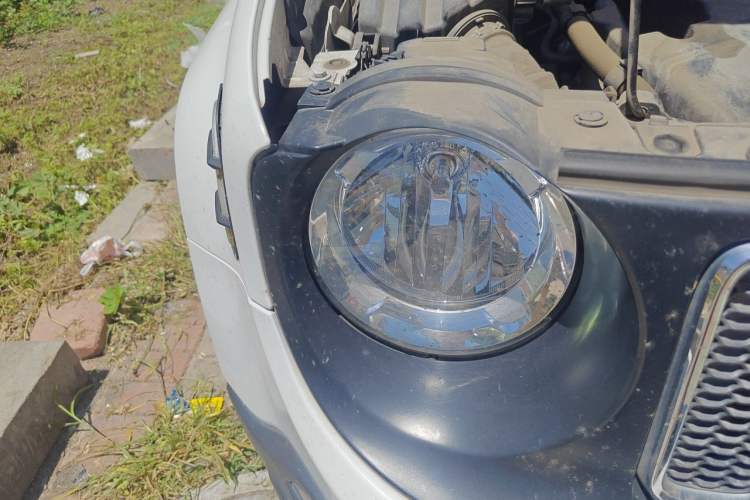 Used Jeep Renegade 2016 1.4T Automatic Jingneng Version+ Right Front Headlight