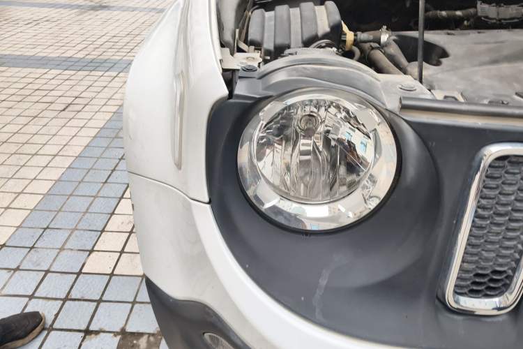 Used Jeep Renegade 2016 1.4T Automatic Jingneng Edition Right Front Headlight