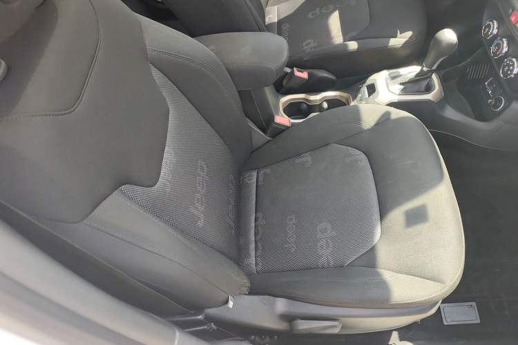 Used Jeep Renegade 2016 1.4T Automatic Jingneng Edition Right Front Seat