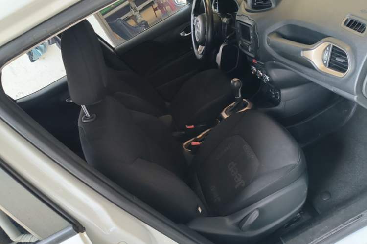 Used Jeep Renegade 2016 1.4T Automatic Jingneng Edition Right Front Seat