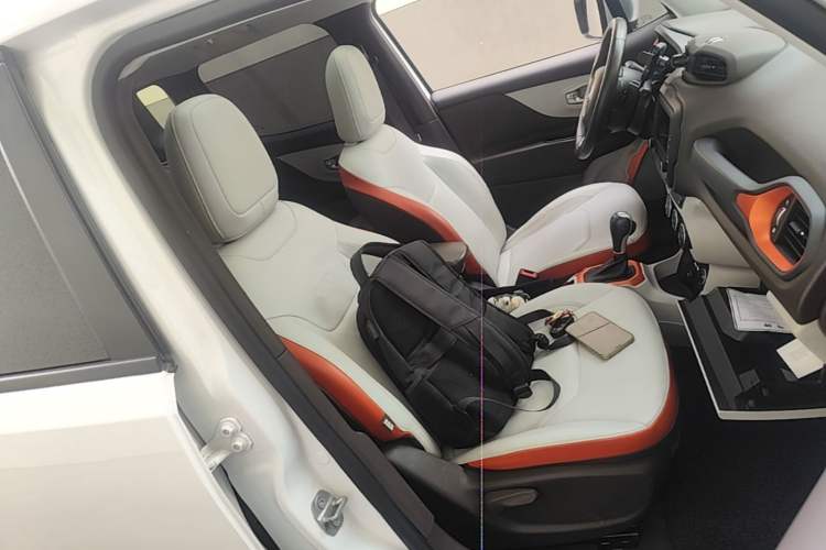 Used Jeep Renegade 2016 1.4T Automatic Smart Edition Right Front Seat