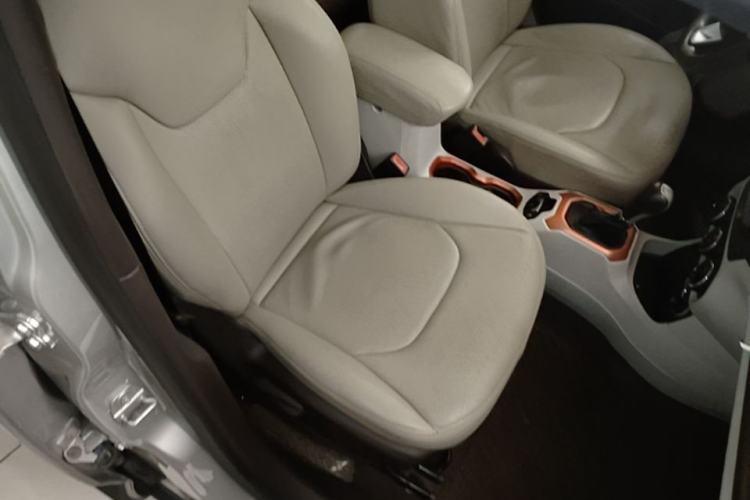 Used Jeep Renegade 2016 1.4T Automatic Jingneng Version+ Right Front Seat