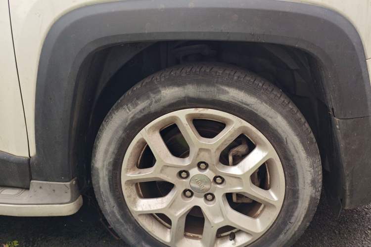 Used Jeep Renegade 2016 1.4T Automatic Jingneng Version+ Right Front Wheel Hub