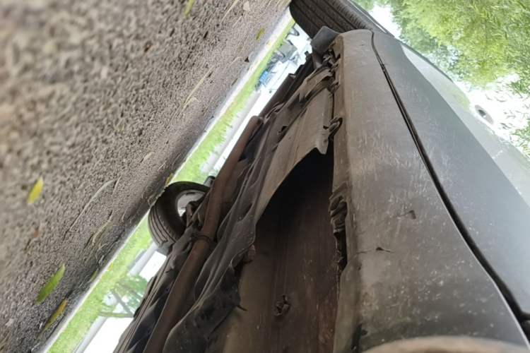 Used Jeep Renegade 2016 1.4T Automatic Kinetic Edition Right Side Sill