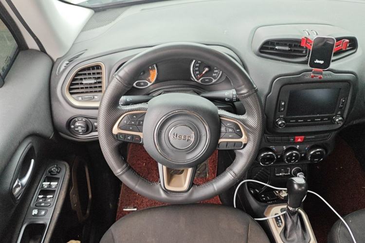 Used Jeep Renegade 2016 1.4T Automatic Jingneng Version+ Steering Wheel