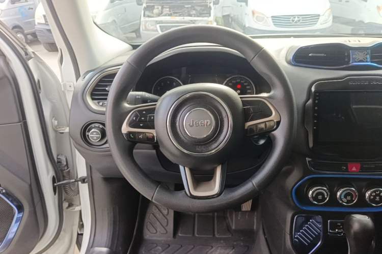 Used Jeep Renegade 2016 1.4T Automatic Jingneng Edition Steering Wheel