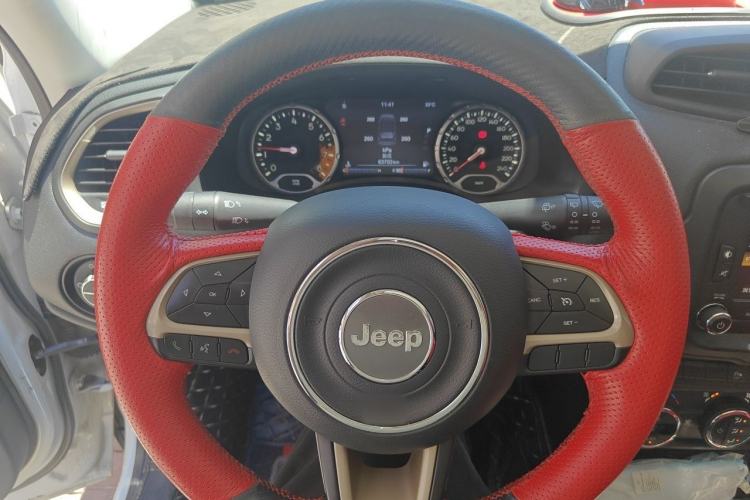 Used Jeep Renegade 2016 1.4T Automatic Jingneng Version+ Steering Wheel