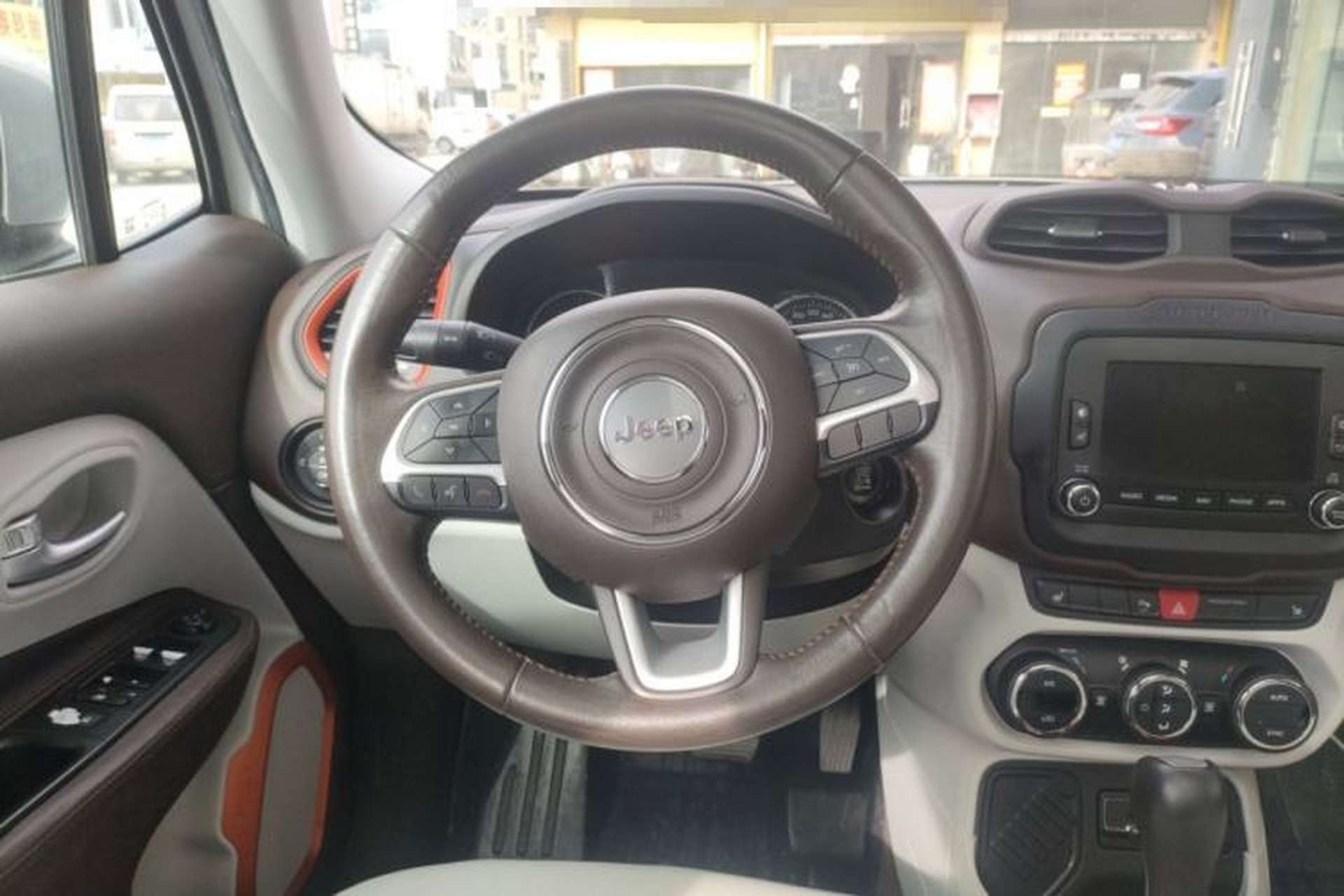 Used Jeep Renegade 2016 1.4T Automatic Smart Edition Steering Wheel