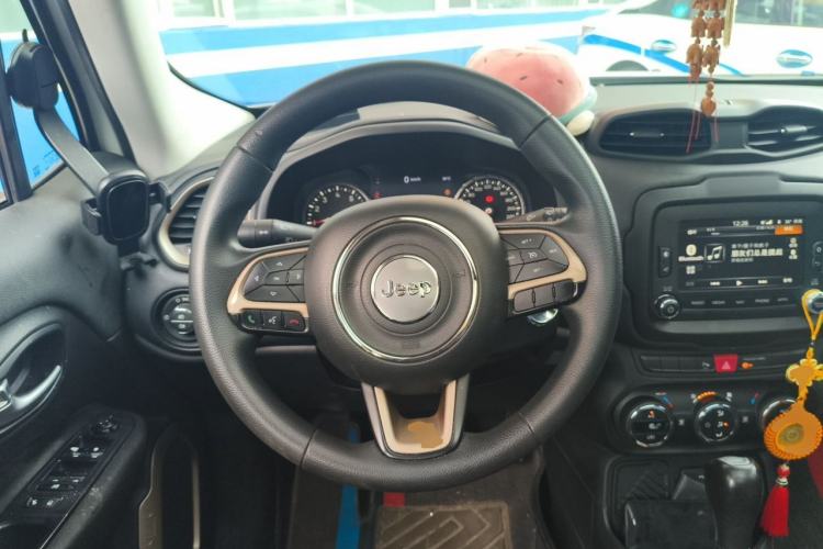 Used Jeep Renegade 2016 1.4T Automatic Jingneng Version+ Steering Wheel