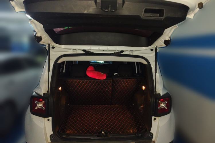 Used Jeep Renegade 2016 1.4T Automatic High-Energy Version Trunk