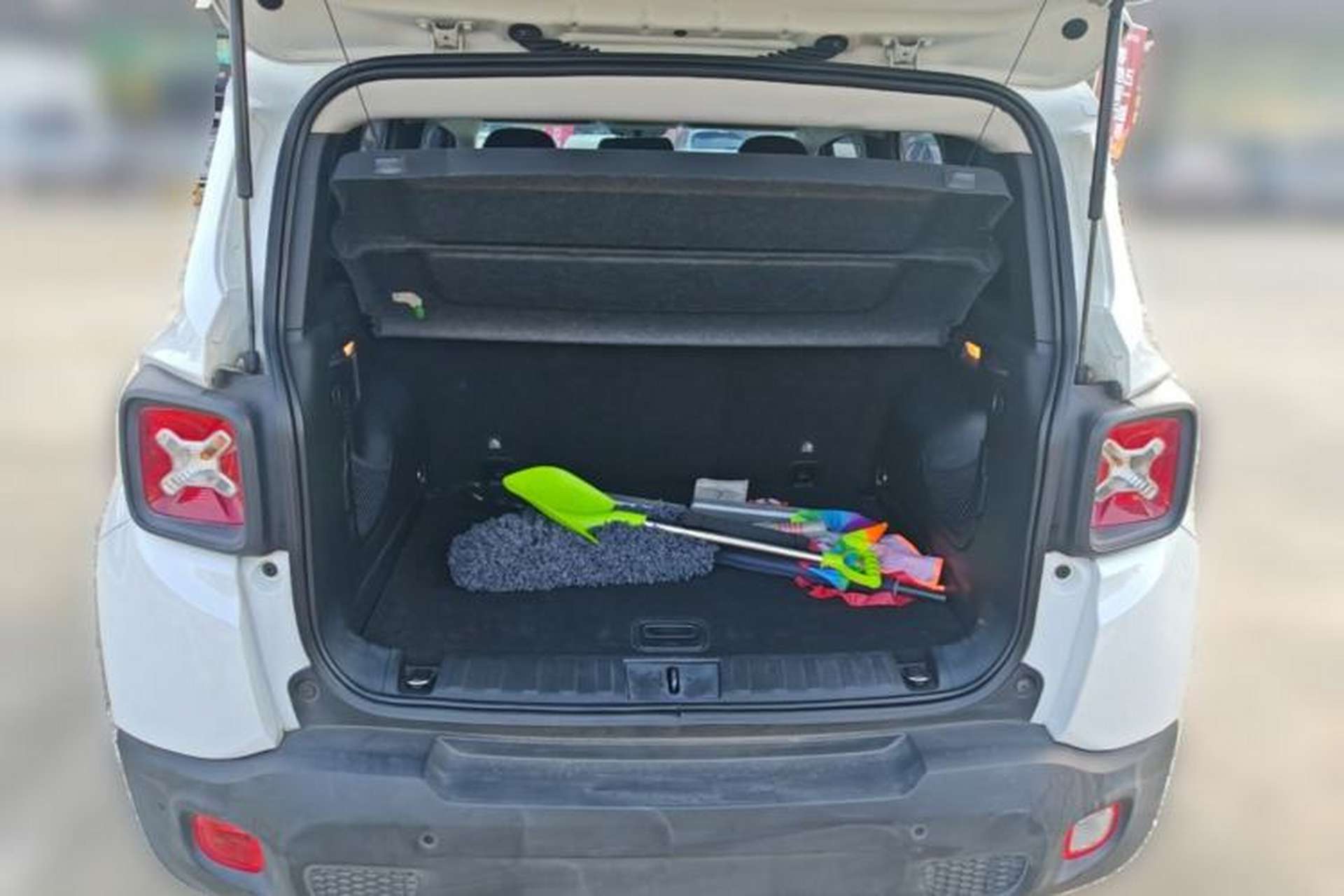 Used Jeep Renegade 2016 1.4T Automatic Jingneng Edition Trunk