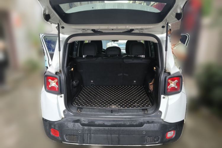 Used Jeep Renegade 2016 1.4T Automatic Jingneng Version+ Trunk