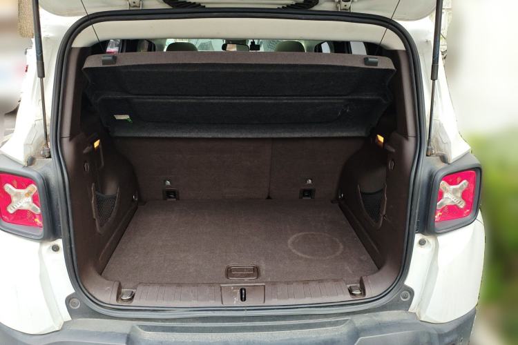 Used Jeep Renegade 2016 1.4T Automatic Jingneng Version+ Trunk