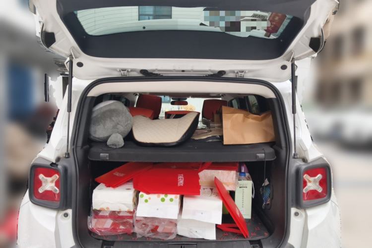 Used Jeep Renegade 2016 1.4T Automatic Jingneng Edition Trunk