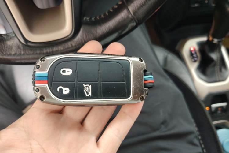Used Jeep Renegade 2016 1.4T Automatic Smart Edition Vehicle Key