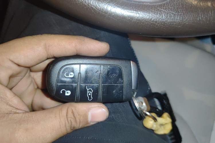 Used Jeep Renegade 2016 1.4T Automatic Smart Edition Vehicle Key
