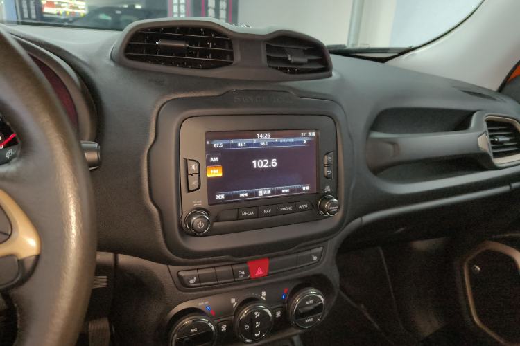 Used Jeep Renegade 2016 2.0L Automatic Four-Wheel Drive 75th Anniversary Tribute Edition Audio And AC Panel