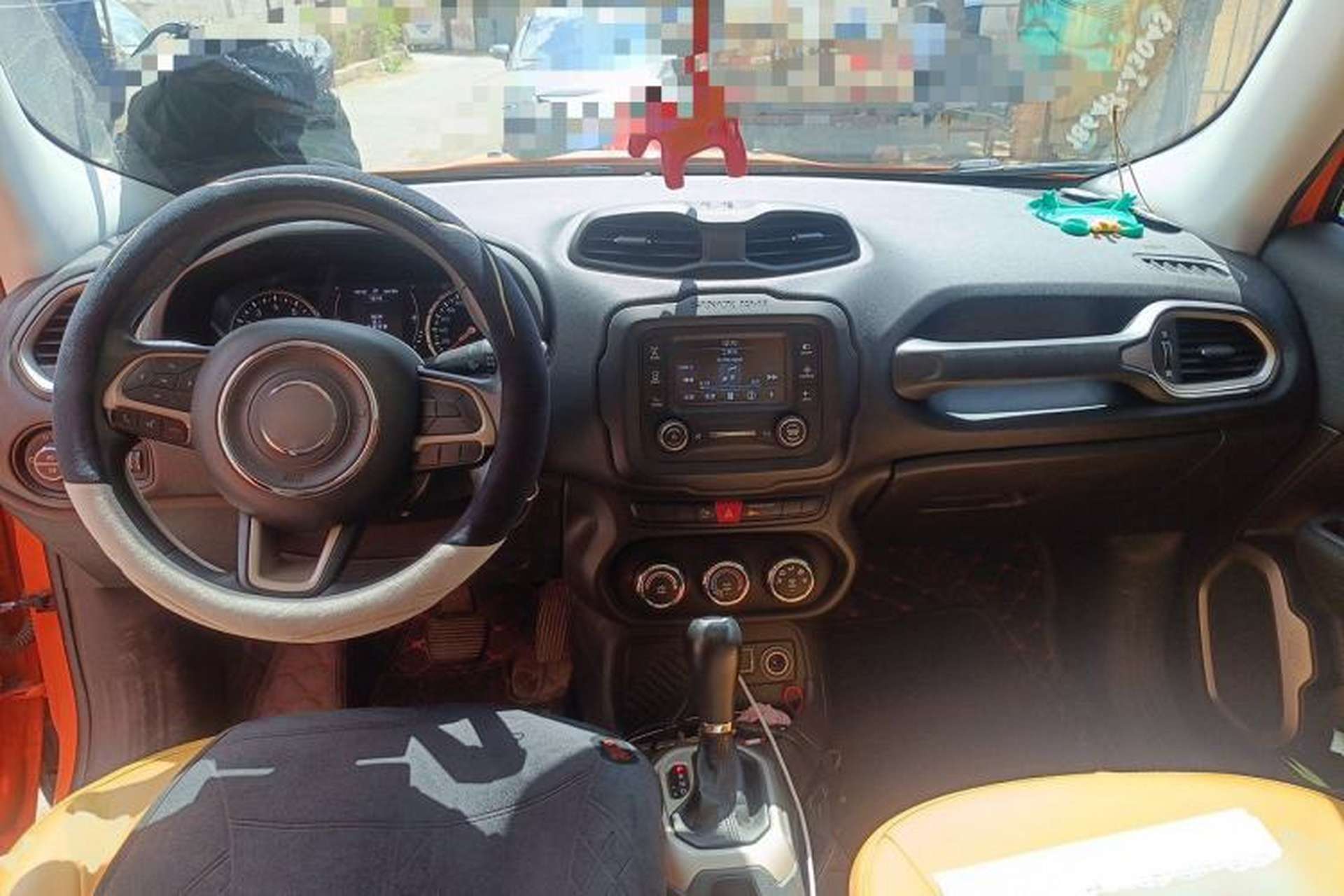Used Jeep Renegade 2016 1.4T Automatic Jingneng Edition Center Console