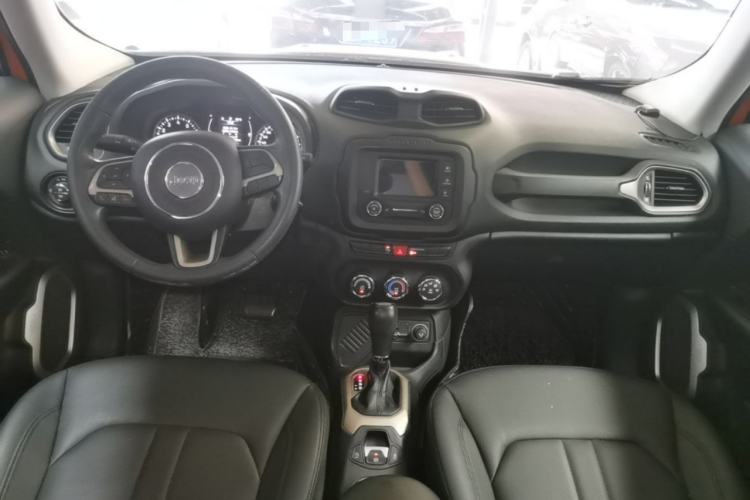 Used Jeep Renegade 2016 1.4T Automatic Jingneng Edition Center Console