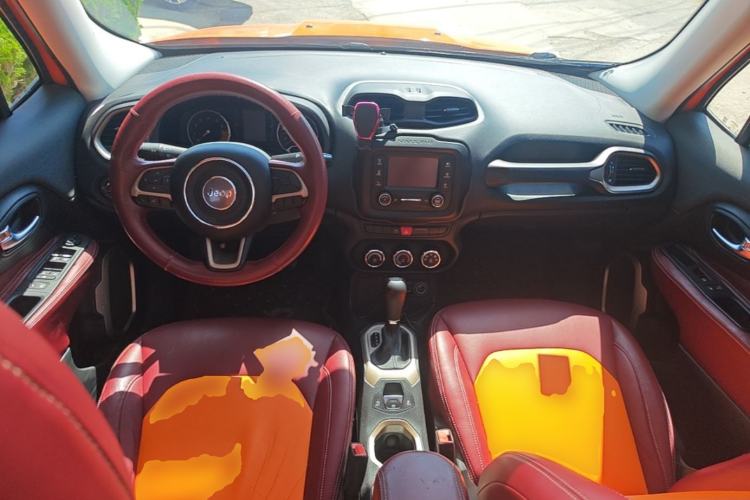 Used Jeep Renegade 2016 1.4T Automatic Jingneng Edition Center Console